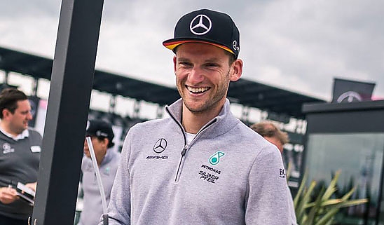SILBERPFEIL Energy Drink Mercedes AMG DTM Maro Engel
