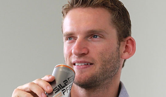 SILBERPFEIL Energy Drink Mercedes AMG DTM Maro Engel